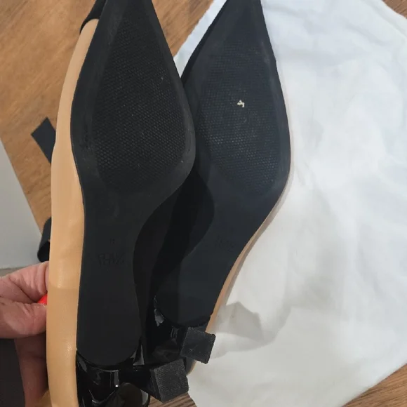 Zara Black and Tan Heels - Picture 4 of 4